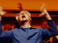 David Byrne z nowym filmem koncertowym. Wyreżyserował go twórca „Brutalisty”