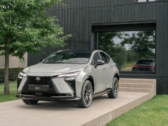 Lexus NX otrzymał hybrydę szóstej generacji i zmiany wizualne