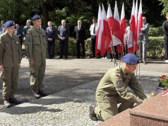 Mieszkańcy Ostrowca Świętokrzyskiego uczcili rocznicę wybuchu II wojny światowej