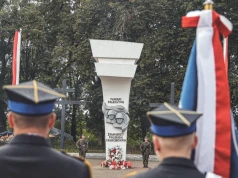 Złotów pamięta o 1 września. Miejskie i powiatowe obchody na Cmentarzu Wojennym