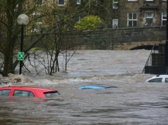 Zmiana klimatu kosztuje średnio 450 mld dolarów rocznie. Ubezpieczyciele robią uniki