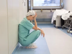 Pielęgniarka na "wypomóżkach". Rotacje między oddziałami mogą mieć swoją cenę