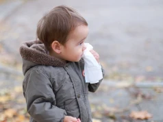 Zatkany nos u dziecka bez kataru. Pomóc mogą domowe sposoby