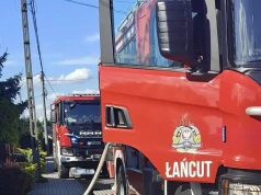 Tragiczny pożar w Łańcucie. Zginęła 60-letnia kobieta, w akcji 44 strażaków