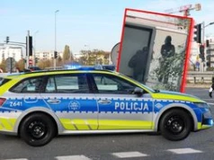 Onanizował się na przystanku. Jest reakcja MSWiA na nagranie