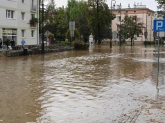 Spóźniona ewakuacja miasta i brak alarmu. NIK krytycznie po powodzi