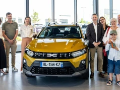 Milionowa Dacia Sandero przekazana klientce. „Kupiłam trzy generacje tego modelu”