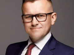 Radny najpierw grzmiał na podwyżkę dla prezydenta, a potem sam podniósł rękę dla starosty