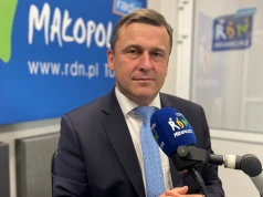Jaka przyszłość autobusów Małopolskich Linii Dowozowych? Wielogodzinna dyskusja podczas obrad sejmiku