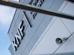 100 procent akcji w krótkiej pozycji? Absurdalny błąd i obcy alfabet w rejestrze KNF