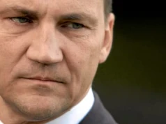 Sikorski: Rosja prowadzi z nami wojnę hybrydową