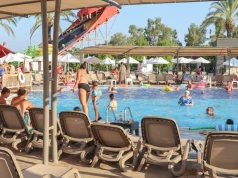 Polacy przedłużają sobie wakacje. City break we wrześniu tańszy niż w sezonie
