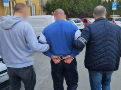 Romeo z Opola zabrany w kajdankach od Julii z Radomia