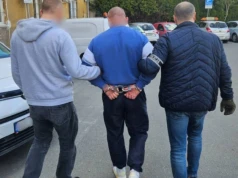 „Romeo z Radomia” wyznał miłość w kajdankach. Policja udostępniła scenę balkonową
