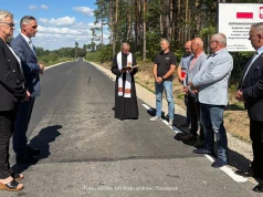 450 metrów drogi i 15 osób, nie licząc fotografa