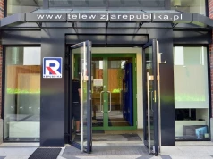 Milionowe długi TV Republika i apel na żywo. W stacji pali się grunt pod nogami
