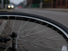 Tajemnicza śmierć 71-latka. Zwłoki znaleziono przy rowerze