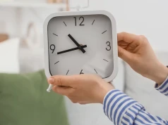 Kiedy zmiana czasu na zimowy? W tym roku nastąpi wcześniej