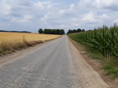 Łatwiejsza przebudowa dróg na wsi. Rząd ogranicza formalności