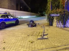Skradzionym motocyklem uciekali przed policją. Wcześniej próbowali ukraść samochód
