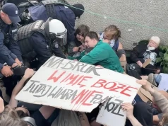 Osiedle Maltańskie. Kościół zachował się legalnie, ale nieprzyzwoicie