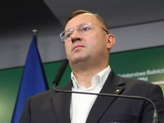Krajewski odpowiada na zarzuty dotyczące pieniędzy dla żony. "Nigdy nie wpływałem na konkurs"