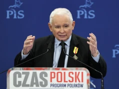 Kaczyński o Tusku: Wypowiedź premiera, to element operacji, której celem jest kompromitacjach prawicy