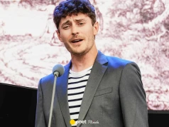 Jakub Józef Orliński zaśpiewał o prezerwatywie. "Okrutna bariero, co zadajesz przyjemności cios"