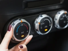 Od 2027 tysiące kierowców w Polsce będzie mieć problem. Chodzi o klimatyzację