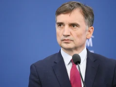 Brat Ziobry zareagował na słowa Tuska, żąda przeprosin. "Okłamał Polaków"