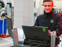 AI wyceni szkodę samochodu w kilka minut. Nowy system ma przyspieszyć naprawy