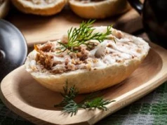 Nie tylko cebula i jabłko. Dziadek podkręcał smak domowego smalczyku innym dodatkiem