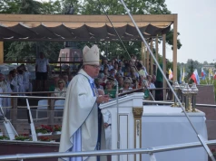 Bp Kiciński do sióstr zakonnych: służba musi wyrastać ze słuchania Boga