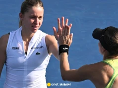O której grają dzisiaj Maja Chwalińska i Magda Linette w 2. rundzie US Open?