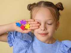 To nie "moda na autyzm", to większa świadomość. Przybywa diagnoz wśród kobiet i dziewcząt