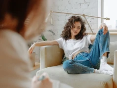 Coraz więcej kobiet i dziewcząt ma diagnozę autyzmu. Badanie wskazuje na przyczynę wzrostu