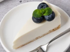 Dlaczego widelczyk do deserów ma 3 zęby? Poznaj tajemnicę