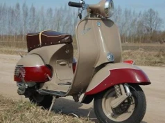 Możesz kupić radziecki skuter. Znajomym powiesz, że to Vespa