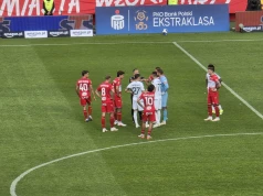 Piłka nożna: Bezbarwne widowisko w Sercu Łodzi. Widzew bezbramkowo remisuje z Radomiakiem