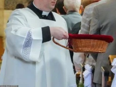 Nie chciał odprawić pogrzebu. "Żeby pieniądz rządził w kościele?"
