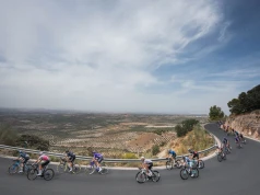 Vuelta a España 2026: Niedzielny etap znacznie skrócony z powodu upałów