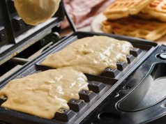 Resztki zakwasu chlebowego dodaj do ciasta. Gofry wychodzą cud miód
