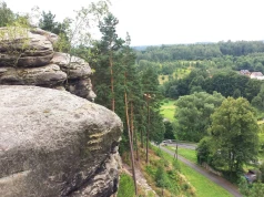 Ten park krajobrazowy jesienią zachwyca kolorami. Leży na Dolnym Śląsku