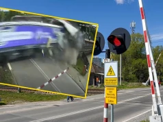 Pociąg rozbił ciężarówkę na przejeździe. Dzień później stanęło tam auto osobowe