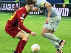 Olimpico nie wybaczyło Zalewskiemu. Gwizdy i mocny transparent na powitanie