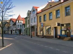 "5 godzin codziennie w drodze". Młodzi uciekają z tego miasteczka