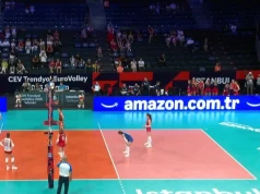Niepokojące obrazki w meczu Polska - Serbia na ME siatkarek. Opuścił ławkę trenerską (WIDEO)