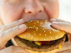 Co najmniej 20 nowotworów ma związek z otyłością, a u kobiet ryzyko jest aż trzykrotnie wyższe. "Najlepszą profilaktyką jest dieta śródziemnopolska”