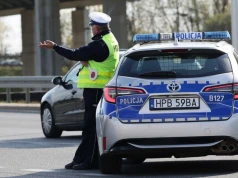 Panie kierowco, przekroczył pan limit, traci pan prawko. Kierowca: Nie sądzę