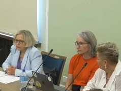 „Moje dziecko było zdrowe. Dlaczego trzeba je operować?” W Sejmie o prawach osób interpłciowych i decyzjach podejmowanych za dzieci